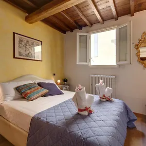 Apartment Diciotto By Mamo Florence