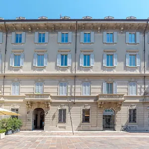 Apartment Grimoldi - By Myhomeincomo Como