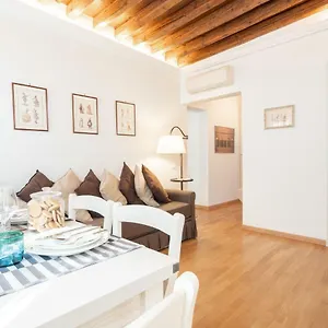 Apartment Casa Claudia Ai Frari Venice